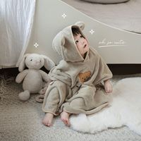 Peignoir pour enfants en velours corail pour l'automne et l'hiver, dessin animé, chaud, pour garçons et filles, serviette de plage à capuche, serviette de bain pour bébé