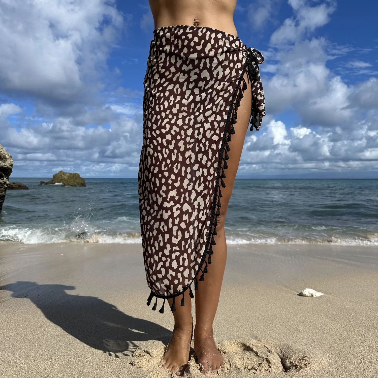 Women Printed Beach Wrap Sarong Cover Up Chiffon Swimsuit Wrap Skirts with Tassels