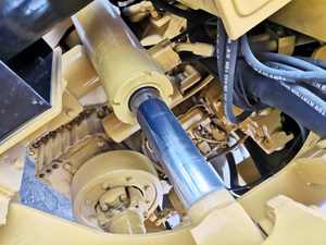 รถตักตีนตะขาบใช้รถตักขนาด966ก. 950ชม. รถตักตีนตะขาบมือสองรถตักขนาด966ชม. 966F 966ก. 950F 950ก. - Product Image 4