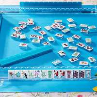 Jeu de Mahjong 3 couches en cristal bleu clair brillant, style tropical, motif oiseaux, planches de surf et fleurs, tuiles de jeu pour fêtes de plage en famille