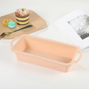 Moule à pain rectangulaire en silicone et acier inoxydable rose, compatible lave-vaisselle, pour pain et gâteaux - Product Image 1
