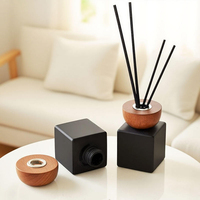 Flacon diffuseur carré de luxe vide en verre avec couvercle en bois pour bâtonnets de parfum, 50ml, 100ml, 150ml, 500ml