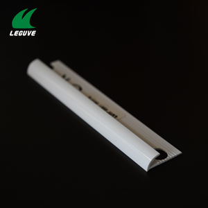 Profilé <span class=keywords><strong>de</strong></span> finition <span class=keywords><strong>rond</strong></span> en PVC 6 mm, protection <span class=keywords><strong>de</strong></span> bord <span class=keywords><strong>de</strong></span> <span class=keywords><strong>carrelage</strong></span>, taille/couleur personnalisables <span class=keywords><strong>pour</strong></span> la décoration <span class=keywords><strong>de</strong></span> bâtiments, perles <span class=keywords><strong>de</strong></span> finition en PVC - Product Image 2