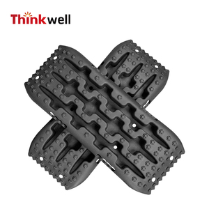 2 pièces Mini-tapis de <span class=keywords><strong>traction</strong></span> de récupération automobile en nylon ultra-résistant de 70 cm pour tout-terrain, sable, boue, avec <span class=keywords><strong>sangle</strong></span> de remorquage et tapis de secours - Product Image 4