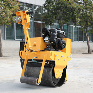 Compacteur de route à double tambour de type rouleau, spécial travaux de terrassement profonds, pour l'entraînement à vélo sur route - Product Image 3