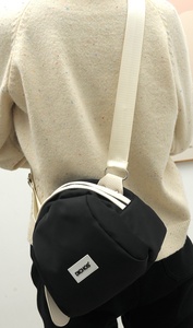 DICHOS 2025 Bolso Bandolera Unisex de Nylon con Múltiples Bolsillos, Nuevo al por Mayor, Estilo Vintage Nacional con Cremallera, Bolso Cruzado Bohemio de Moda - Product Image 2