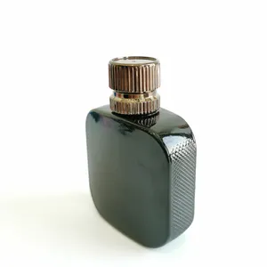 カスタムブラックカラー30ml50ml100mlフラットスクエアフレグランスメンズケルン空スプレー香水瓶銅キャップ付き