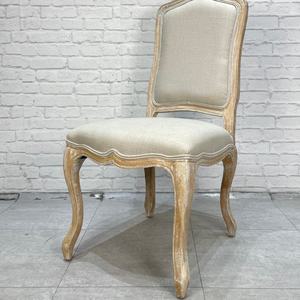 Chaise de salle à manger classique française en bois rembourrée de lin, sculptée, style antique, chaises de salle à manger modernes du milieu du siècle - Product Image 2