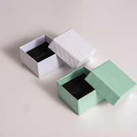 Boîte cadeau en carton rigide avec couvercle et base carrés, personnalisée avec logo imprimé, écologique, en papier gaufré, pour maquillage et bijoux