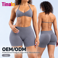 Fournisseur OEM ODM Personnalisé Ensemble Assorti Doux pour Femme : Soutien-gorge Halter à Bretelles au Dos et Short Cycliste Taille Haute Effet Scrunch Butt et Contrôle du Ventre