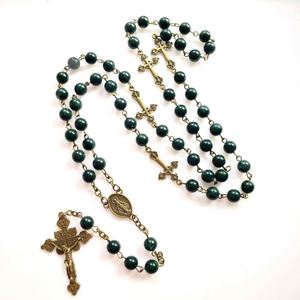 Rosario Retro Personalizado Risingmoon con Cuentas Acrílicas Negras, Cruz Virgen Católica, Jesús Cristiano - Product Image 1
