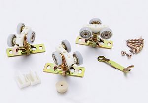 WEKIS Kit de quincaillerie moderne pour porte coulissante de grange, avec roulettes à billes antiques noires, capacité 200 lb, en plastique - Product Image 4