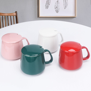 Taza de Cerámica Creativa Personalizada Resistente a Altas Temperaturas, Apta para Microondas, con Tapa y Cuchara para Parejas, para Leche, Oficina, Hogar, Regalo - Product Image 3