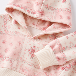 Ensemble de vêtements de détente pour femmes personnalisé, vintage, patchwork, imprimé floral, en coton, deux pièces, sweat-shirt à capuche surdimensionné et short décontracté - Product Image 3