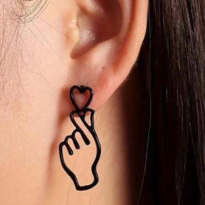 Boucles d'oreilles en forme de cœur en or blanc E2986 pour femmes, bijoux romantiques avec gravure « I Always Love You » - Product Image 4