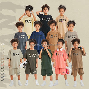 Ensemble de vêtements pour enfants High Street personnalisable, style Fear of God, t-shirt imprimé 1977 et short pour garçons, tenue décontractée quotidienne - Product Image 3