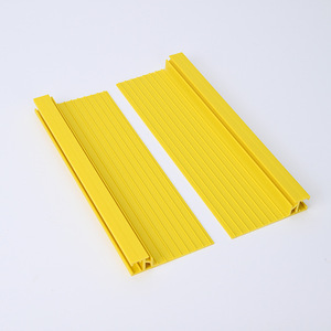 Profils en PVC Shunheng, sur mesure, de qualité industrielle, résistants, pour une utilisation à large échelle - Product Image 1