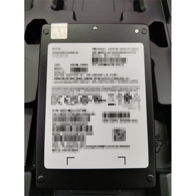 3.84TB 12Gb/s SAS Dual-port Enterprise SSD, 3D TLC, 2.5" 15mm, 2100/2000 MB/s