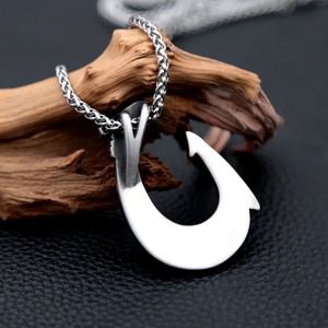 Collar con colgante de anzuelo de acero inoxidable yunnique para hombre, con diseño vikingo, cadena de 60 cm, joyería con forma de gancho de forma irregular - Product Image 3