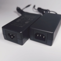 Adaptateur secteur de bureau personnalisable AI.Royal 24W AC-DC avec câble de 1m en matériau PC, prises US/UK/EU pour produits électroniques