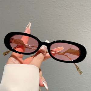 Lunettes de soleil ovales vintage 2025 avec logo personnalisé, monture en alliage pour hommes et femmes, protection UV400, petite monture - Product Image 2