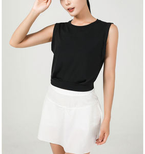 Camiseta Deportiva de Tirantes para Mujer, Cuello en V, Tejido de Secado Rápido, Color Sólido, Sublimación, Logotipo Personalizado de Alta Calidad - Product Image 5