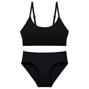 Ensemble de sport OEM personnalisé pour femme, nouveau, sans couture, respirant, rembourré, sans armatures, uni, séchage rapide, avec culotte bikini, pour adultes, teinture unie - Product Image 3