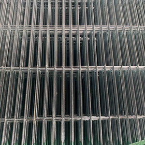 Sıcak Daldırma Galvanizli Demir 4x4 Kaynaklı Tel Örgü Panel Çevre Dostu Tavuk Kümesi BOCN Marka - Product Image 1