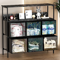 Armoire en bois d'inspiration scandinave avec façades en rotin Casiers à trois niveaux à neuf tiroirs offrant une solution de rangement pratique