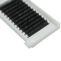 Vente en gros COOLPINELASH Cils synthétiques doux Noir mat pour greffe, style long naturel, modèle à pointe de 0,05 mm et 0,07 mm, usage professionnel en salon, boîte de 12 rangées