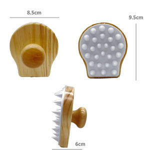 Brosse de massage du cuir chevelu en bois naturel pour <span class=keywords><strong>cheveux</strong></span> humides et <span class=keywords><strong>secs</strong></span> avec tête en silicone souple pour massage du cuir chevelu - Product Image 4
