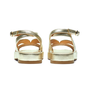 <span class=keywords><strong>Sandalias</strong></span> de <span class=keywords><strong>plataforma</strong></span> <span class=keywords><strong>plana</strong></span> de cuero dorado con correa en el tobillo para mujer, verano, oferta, venta al por mayor - Product Image 4