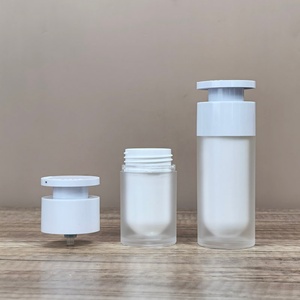 บรรจุภัณฑ์เครื่องสำอาง ขวดโลชั่นแบบปั๊มสุญญากาศสุดหรู ขวดพลาสติกสำหรับผลิตภัณฑ์บำรุงผิวหน้า รองพื้น 30 มล. 50 มล. ขวดปั๊มสุญญากาศ - Product Image 3