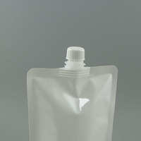 Pochettes souples avec bec verseur et valve pour boissons liquides (eau, jus) – 100 ml, 500 ml, 1 L – Pliable, portable, personnalisable