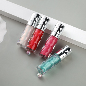 Gloss à lèvres volumateur personnalisable avec logo MLM, effet perle scintillant, longue tenue, végan, hydratant et brillant. - Product Image 2