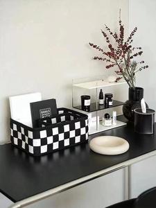 Cestino portaoggetti <span class=keywords><strong>in</strong></span> <span class=keywords><strong>feltro</strong></span> con motivo a scacchiera bianco e nero, cestino portaoggetti multiuso da scrivania - Product Image 2