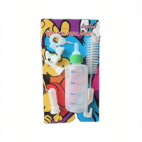 Grand biberon en plastique réutilisable arrondi avec tétine et brosse pour l'alimentation des petits animaux