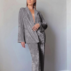 Pijama <span class=keywords><strong>de</strong></span> manga larga <span class=keywords><strong>de</strong></span> terciopelo con diamantes dorados para mujer, cálido, cómodo, ropa <span class=keywords><strong>de</strong></span> casa <span class=keywords><strong>de</strong></span> dos piezas, traje para Europa - Product Image 2