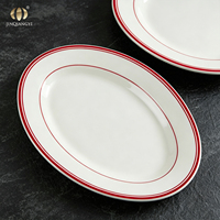 Plateaux de service ovales JQY avec ligne rouge, grands plats en céramique pour steak et pâtes, assiettes de dîner en porcelaine pour les fêtes, pour restaurant