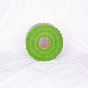 100 vi màu xanh lá cây <span class=keywords><strong>PVC</strong></span> cứng nhắc phim tấm cuộn màu xanh lá cây <span class=keywords><strong>PVC</strong></span> cỏ hàng rào Dải cuộn dây - Product Image 5