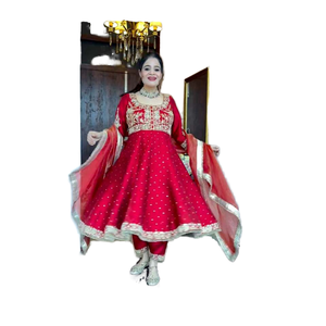 Chinon Silk Anarkali Gown Dupatta Pant Plazzo Set para mujer Beautiful Party Wear Look - Product Image 1