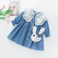 Robe chemise en jean pour filles, printemps-automne, avec col Claudine en dentelle ajourée, motif lapin mignon, sac bandoulière assorti, manches longues, coupe trapèze