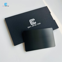 Cartes de visite en métal à puce NFC noir brosse intelligente imprimable en acier inoxydable carte-cadeau d'adhésion