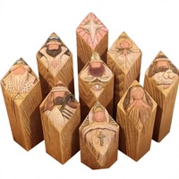 Figurines de Père Noël gravées à la main en bois, écologiques, pour la décoration de table de Noël à la maison