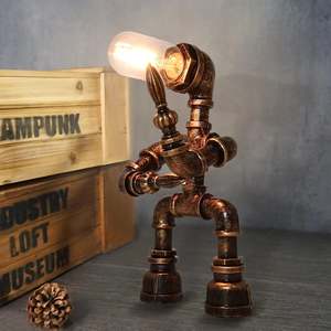 Lampe de bureau rétro industrielle <span class=keywords><strong>steampunk</strong></span> en fer antique, robot Ultraman, lampe de table en métal pour la décoration de la pièce - Product Image 2