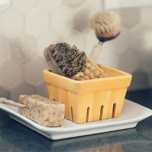 Panier à fruits en céramique artisanal, panier à baies en grès émaillé personnalisé, panier carré pour aliments, récipient de rangement pour fruits de qualité alimentaire - Product Image 5