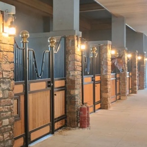 Taşınabilir modüler at durak panelleri prefabrik çelik çerçeve bambu dolum açık tesisler için dayanıklı at istikrarlı cepheler - Product Image 6