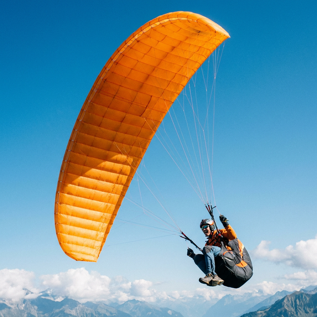 High Tear Strength 30D 100% Nylon Woven Lightweight Ripstop Fabric Silicone Coated for Paragliding and Parasailing