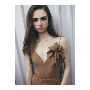 Aspecto elegante Vietnam Listo para usar Vestido OEM Suministro de ropa Vestidos formales de alta calidad Enzo Leo Ajuste elegante - Product Image 1