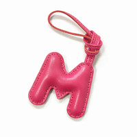 Breloque de sac en cuir d'agneau cousue à la main avec lettres M, accessoire porte-clés, impression typographique, logo personnalisé, gaufré/en relief/imprimé